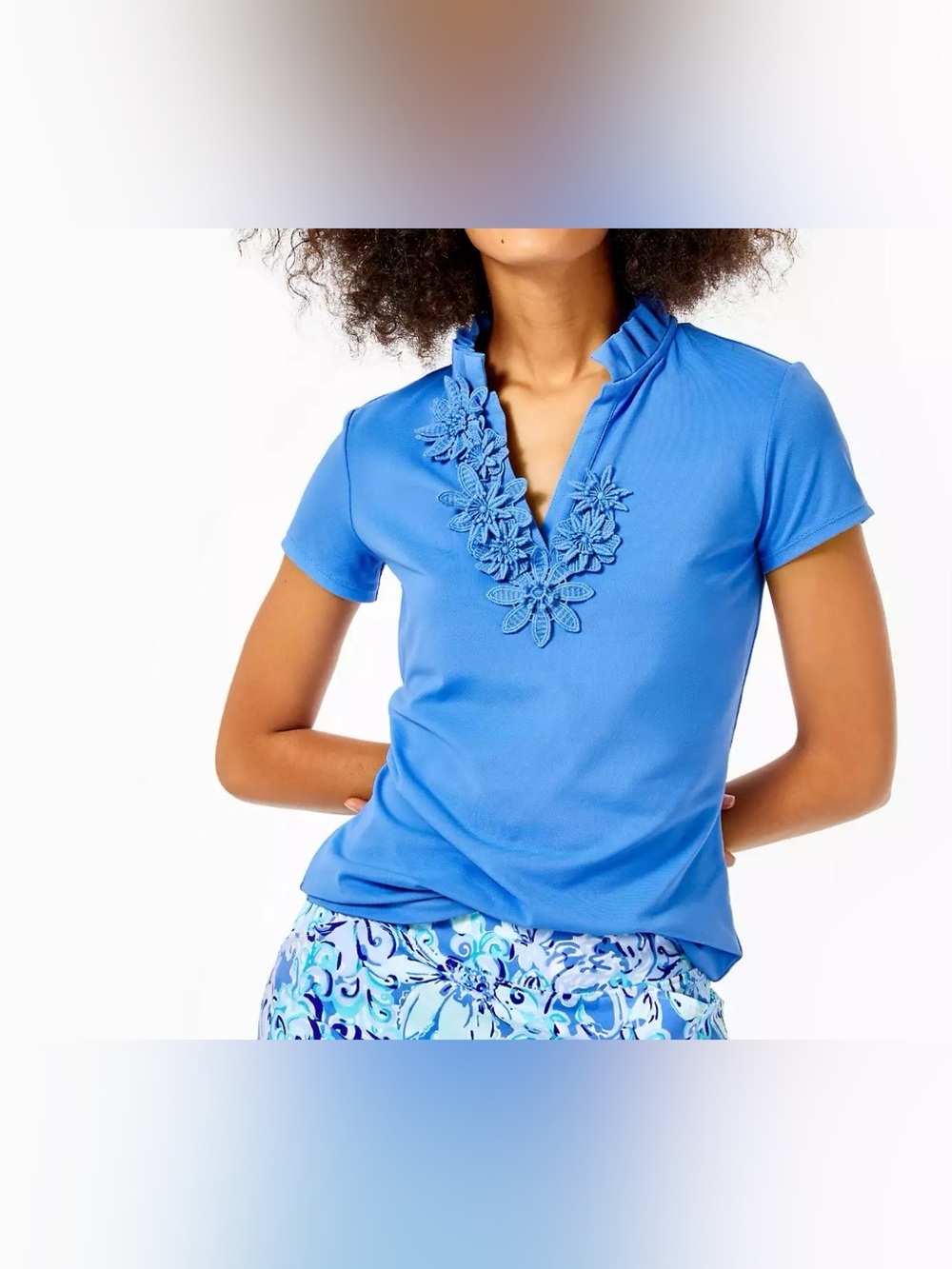 Bundle Lilly Pulitzer Bright Blue Short Sleeve Floral-Appliqué Top